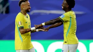 Brazilia învinge Scoția cu 3-0 și câștigă grupa. Scoțienii mai speră la calificare, dar depind de celelalte rezultate