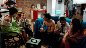 Selfiemania cucereşte România. Vlad Logigan, Magi: „Veselia este o alegere, zâmbetul o opţiune” - VIDEO