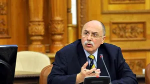 Trei posturi vacante la CCR. Care sunt propunerile cu şanse pentru funcţia de judecător din partea Camerei Deputaţilor şi Senatului/ Iohannis a numit-o deja în funcţie pe o fostă consilieră 