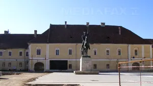 REPORTAJ: Palatul Principilor din Alba Iulia se degradează din cauza 
