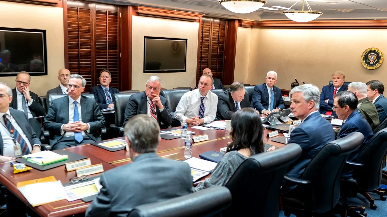 Ce se întâmpla în „Situation Room” de la Casa Albă în timp ce preşedintele Trump decidea cum să răspundă atacului iranian