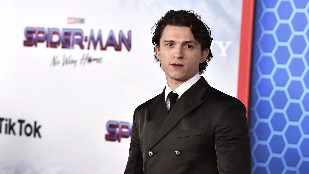 Actorul Tom Holland se retrage din social media pentru a-şi păstra sănătatea mintală