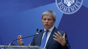 Dacian Cioloş: Nu sunt confortabil cu toată discuţia asta cu clasa Economy, pe care o folosesc de mult