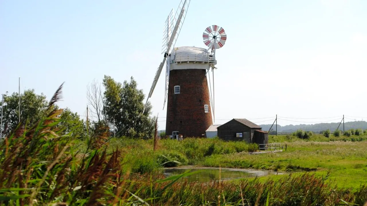 Un mic sat european, considerat de experți „mai frumos decât Rhodos și Ibiza”