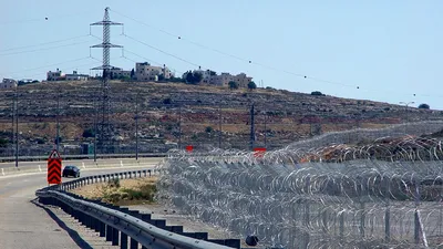 EXTERNE Sub presiunea SUA, Netanyahu ordonă desființarea așezărilor neautorizate ale coloniștilor israelieni din Cisiordania