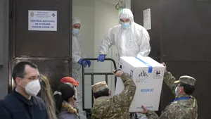 Vaccin pus la păstrare. Două mii de vaccinuri sunt ţinute în depozit. Răspunsul hilar al autorităţilor