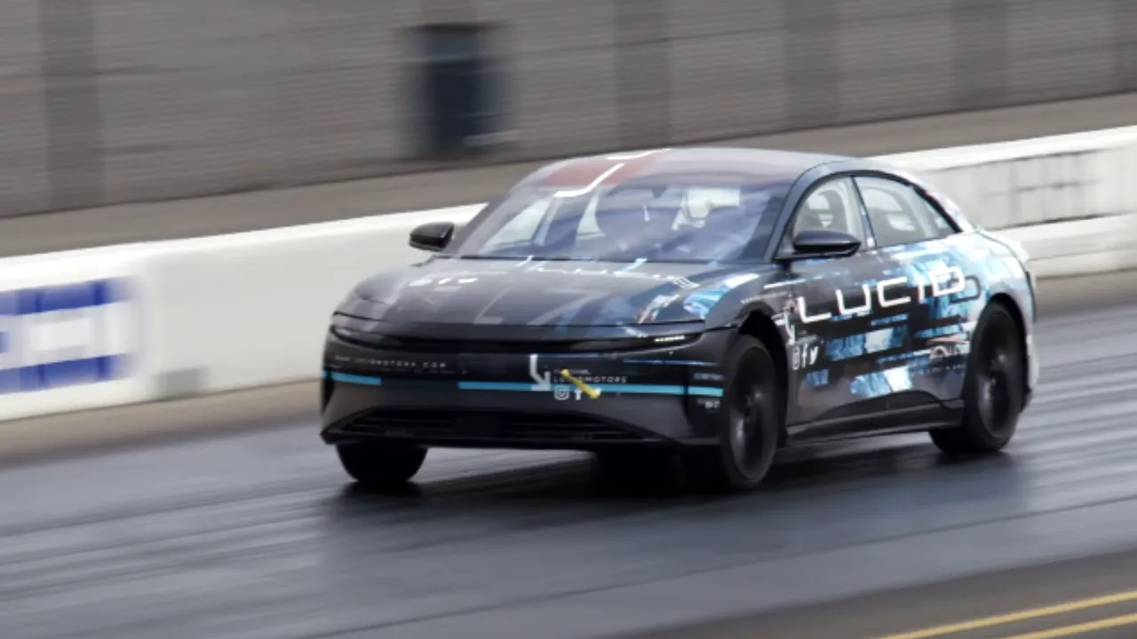 Electrica Lucid Air, cel mai rapid sedan de serie. Cât de repede atinge suta de kilometri pe oră