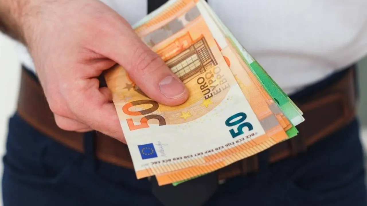 ANALIZĂ: Vor putea economiile UE să crească suficient de puternic pentru a-şi plăti munţii de datorii?