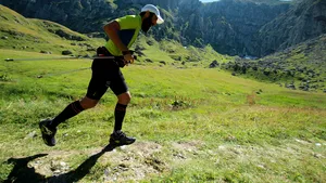  “2x2 Race”, singurul maraton din România care atinge cele mai înalte două vârfuri din ţară: Aproape 500 de participanţi, în 2016