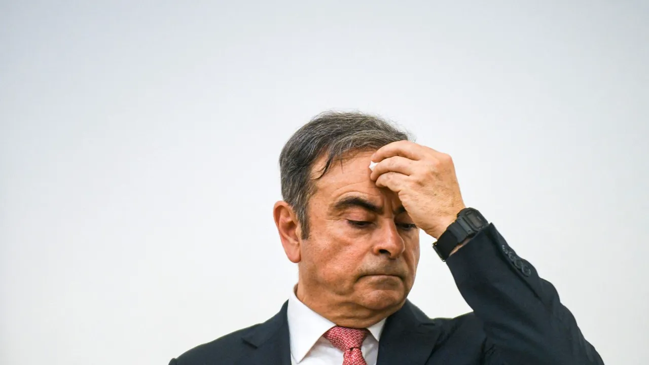 Franţa a emis un mandat internaţional de arestare pe numele fostul şef al Renault-Nissan. Carlos Ghosn este căutat şi în Japonia de unde a fugit ascuns într-o cutie