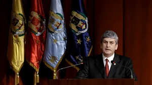Oprea promite că Armata nu se va implica în bătălia dintre partide