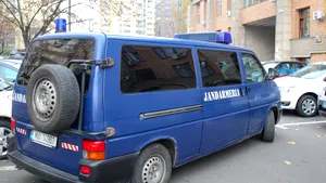 Percheziţii DNA la Serviciul de Medicină Legală Arad într-un dosar de luare de mită