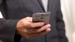 „Super-aplicația” Max ridică semne de întrebare privind viața privată. Unii ruși și-au cumpărat al doilea telefon doar pentru ea