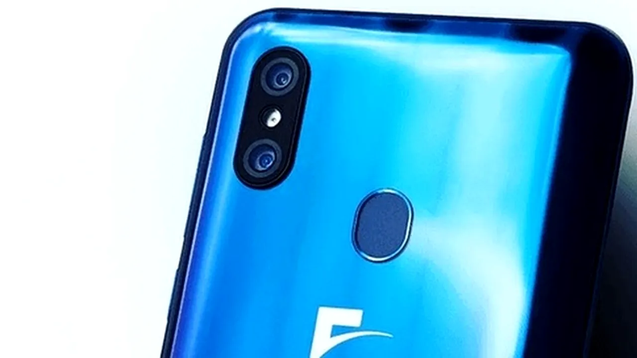 Primul smartphone din lume cu încărcare wireless de la distanţă de până la 5 metri. Producătorul, o companie americană necunoscută