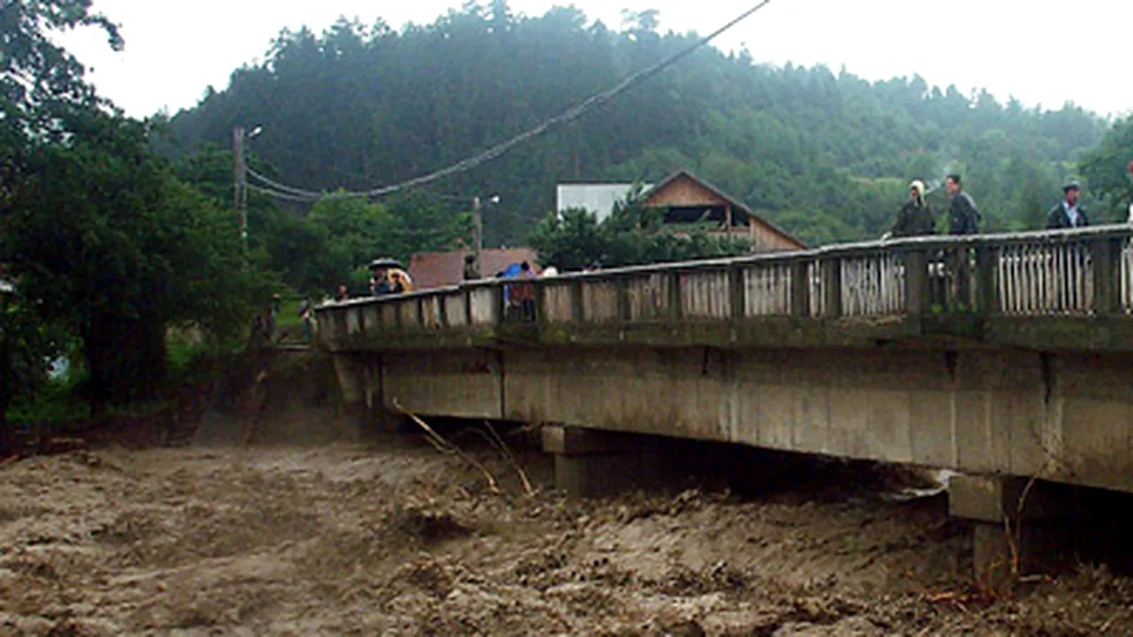 Avertizări hidrologice, ca urmare a depăşirii cotelor Bârladului