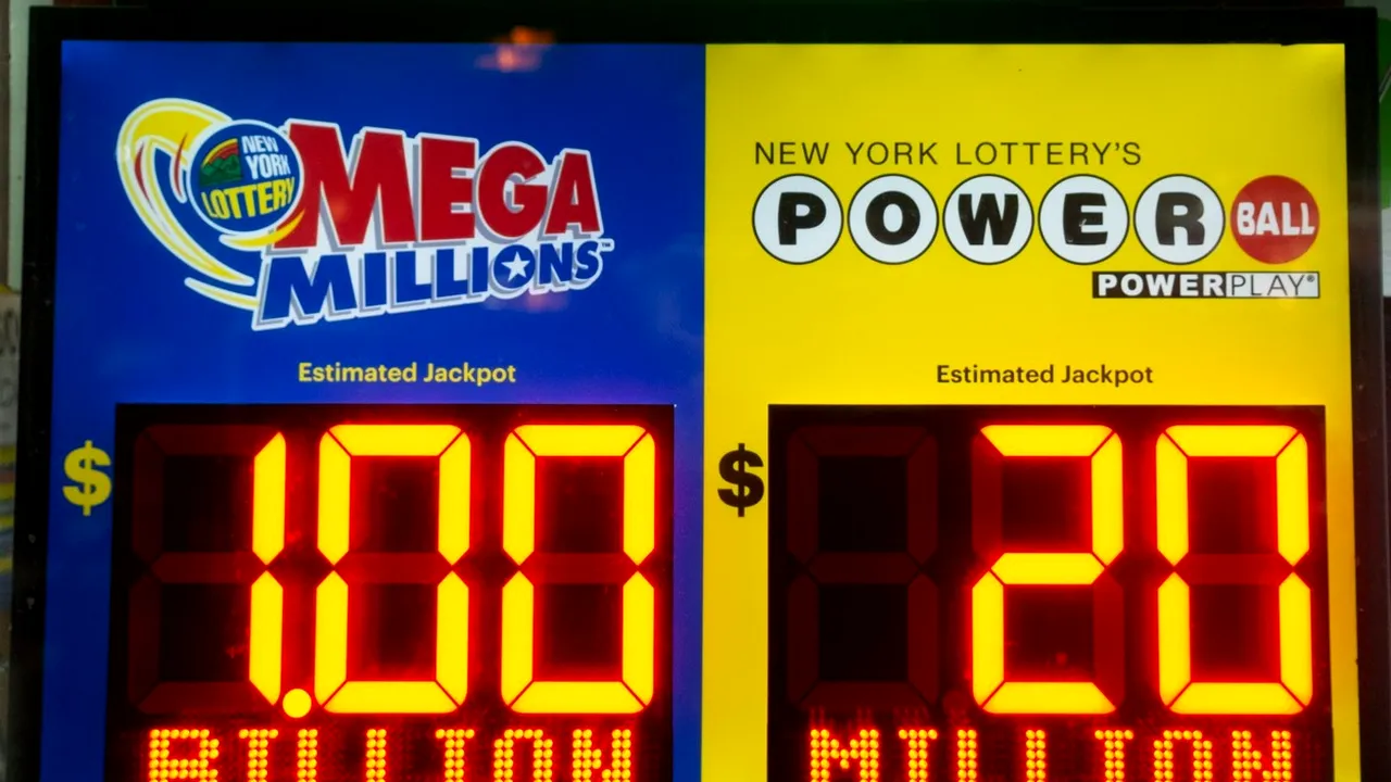 Jackpot de 1 miliard de dolari. Cum a reuşit un bărbat din SUA să pună mâna pe bani