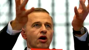 Romanian Govt, Administration Should Buy Romanian Cars– Leftist Opp Head