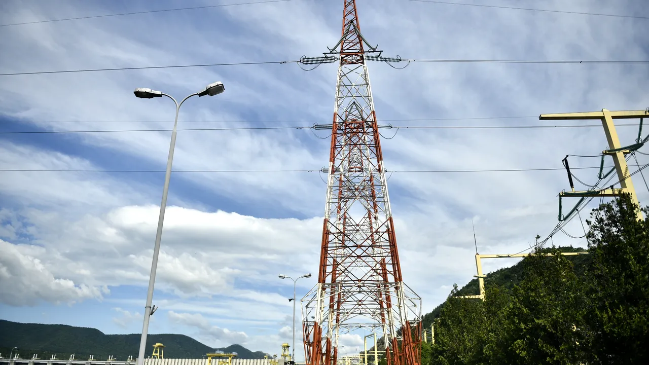 Companiile energetice din România şi Serbia au discutat despre o serie de lucrări la Porţile de Fier