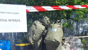 Posibil accident chimic evitat în curtea unei firme din Mintia, Hunedoara