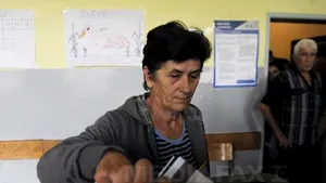 Alegerile din Kosovo, marcate de violenţe şi nivel scăzut de participare în zonele majoritar sârbe