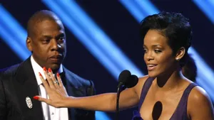 Rihanna şi Jay-Z, implicaţi într-un scandal sexual