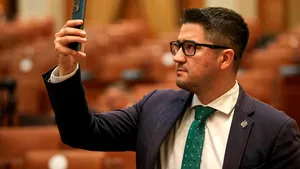 VIDEO | Brian Cristian, deputat USR, despre ChatGPT în Parlament: Mulți parlamentari folosesc deja aproape integral AI