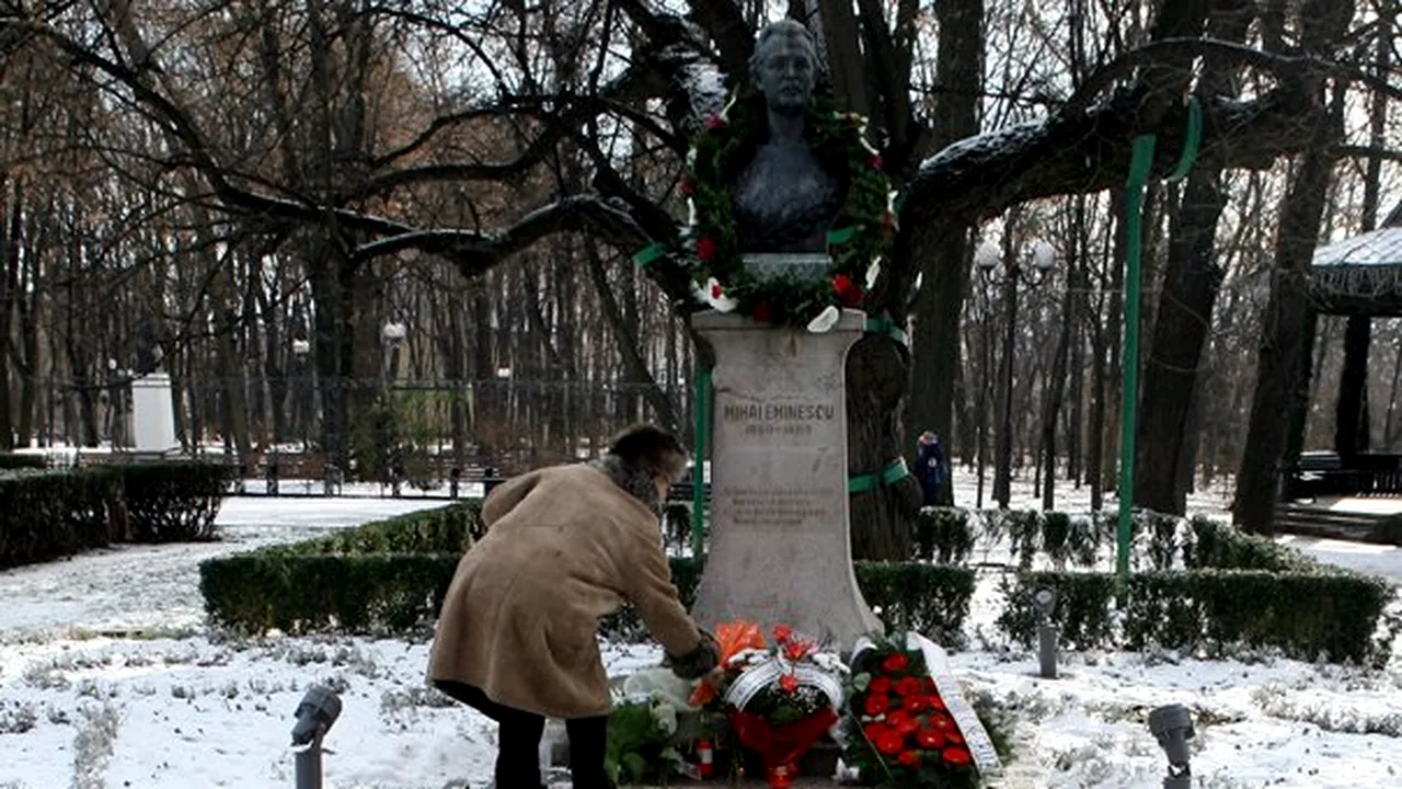 15 ianuarie 2013: 163 de ani de la naşterea lui Mihai Eminescu - GALERIE FOTO