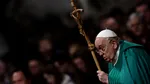 Papa Francisc a fost internat într-un spital din Roma