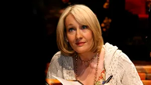Un manuscris nepublicat de J. K. Rowling, vândut la licitaţie pentru 1,95 milioane de lire sterline