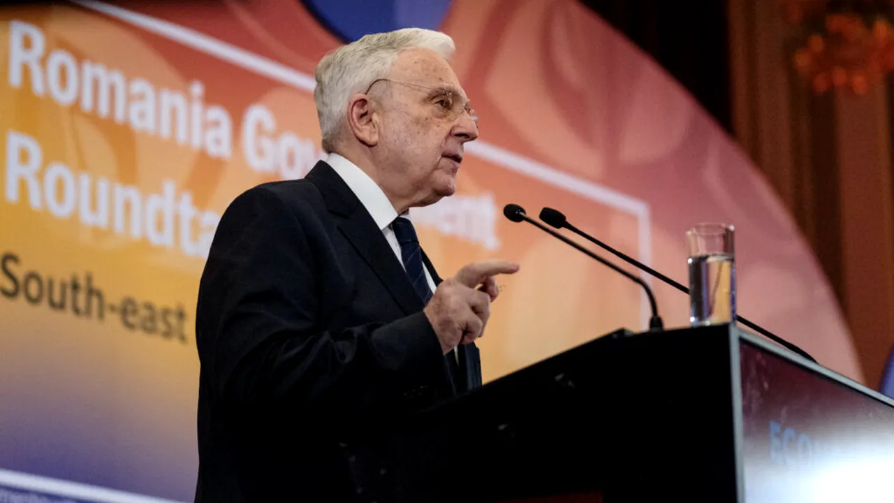 Mugur Isărescu afirmă că adoptarea euro trebuie să devină noul proiect de țară după finalizarea aderării la OCDE