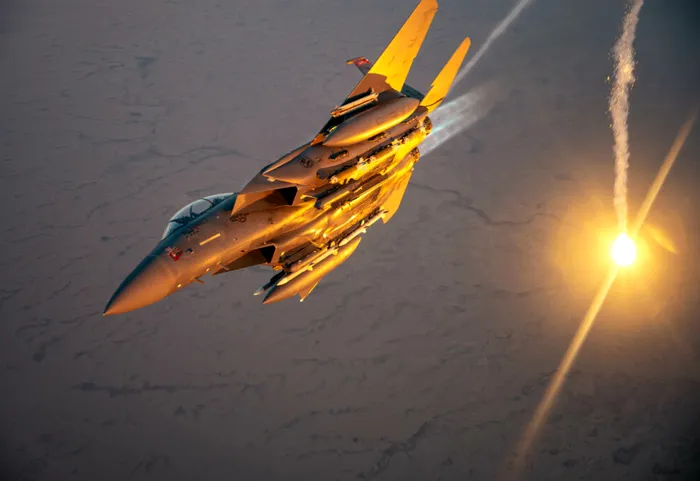 NEWS ALERT UPDATE: Un avion de vânătoare american a fost doborât deasupra Iranului/Un pilot a fost salvat