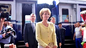 Reprezentanţii familiei regale a României, la Craiova pentru spectacolul 