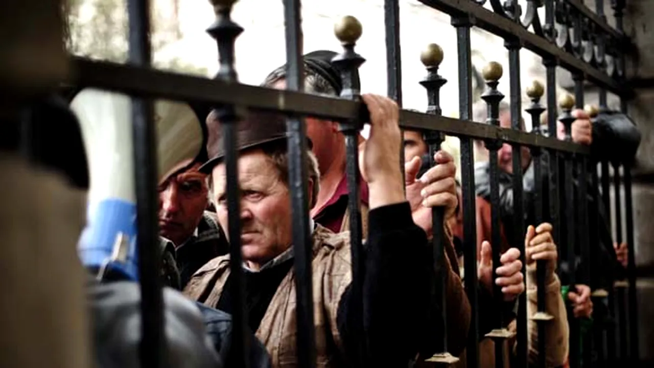 Băsescu, printre crescătorii de animale veniţi să picheteze Palatul Cotroceni