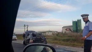 Patru persoane transportate la spital în urma unui accident produs la ieşire din Timişoara - FOTO