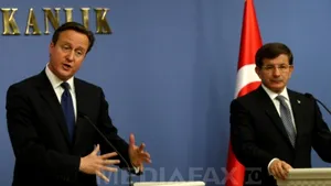 Cameron: Londra şi Ankara cooperează pentru a opri fluxul de combatanţi care vor să se alăture grupării Stat Islamic
