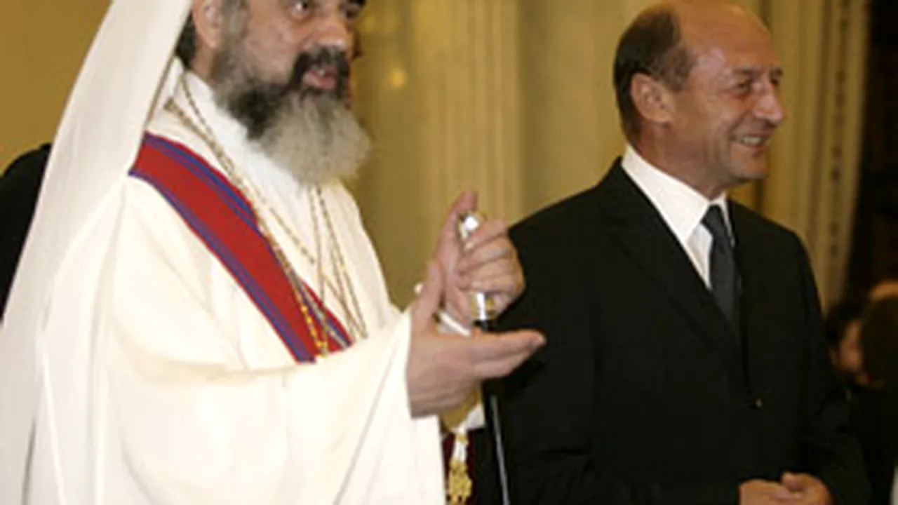 Băsescu, decorat cu Crucea Patriarhală