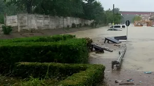 Efectele ploilor din ultimele zile | IGSU: Peste 30 de localităţi din şase judeţe, afectate. 65 de locuinţe, inundate / Cele mai mari probleme, în Constanţa. 10 familii din Cernavodă, relocate