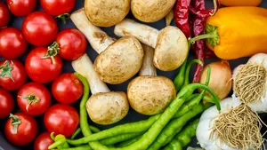 Studiu: Microplasticele pătrund în legumele pe care le consumăm zilnic