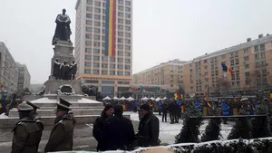 Mii de oameni s-au prins în Hora Unirii în marile oraşe din Transilvania şi Moldova | GALERIE FOTO, VIDEO