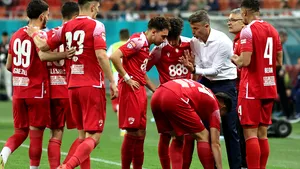 Oficial: Ovidiu Burcă a fost demis de la Dinamo Bucureşti. „Câinii”, codaşi în Superligă