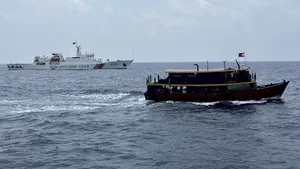 Creşte tensiunea în Pacific: Nave chineze trag cu tunuri cu apă asupra navelor filipineze
