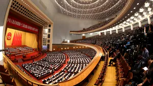 China se teme de sancţiunile SUA. Oficialii de la Beijing caută soluţii