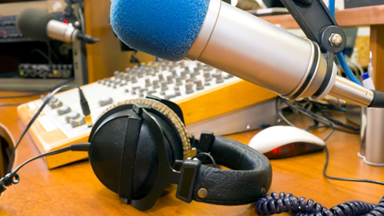 Radio Guerrilla va începe să emită în Bucureşti. CNA a autorizat studioul