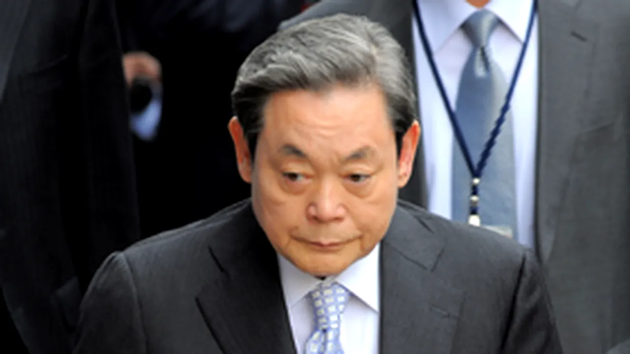Preşedintele Samsung, acuzat oficial de evaziune fiscală şi abuz de încredere