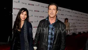 Mel Gibson a solicitat un ordin de restricţie împotriva fostei sale iubite, Oksana Grigorieva