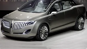 Ford Motor se gândeşte la un crossover de lux