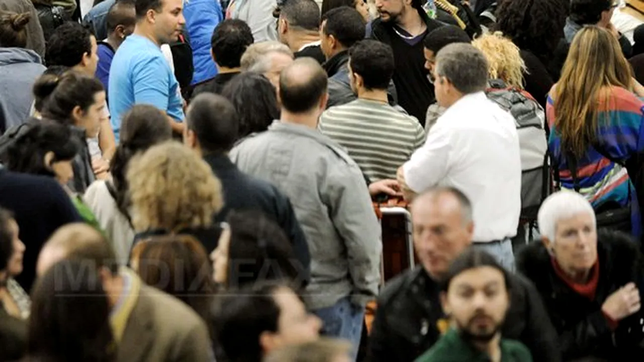 Campania ce ar putea să schimbe imaginea parizienilor. Cum sunt reprezentaţi locuitorii capitalei Franţei - GALERIE FOTO