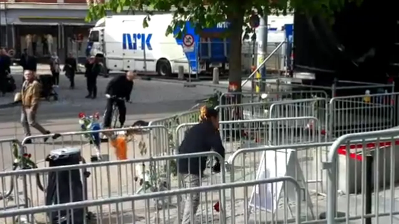 Un bărbat şi-a dat foc în faţa tribunalului unde este judecat Anders Breivik - VIDEO