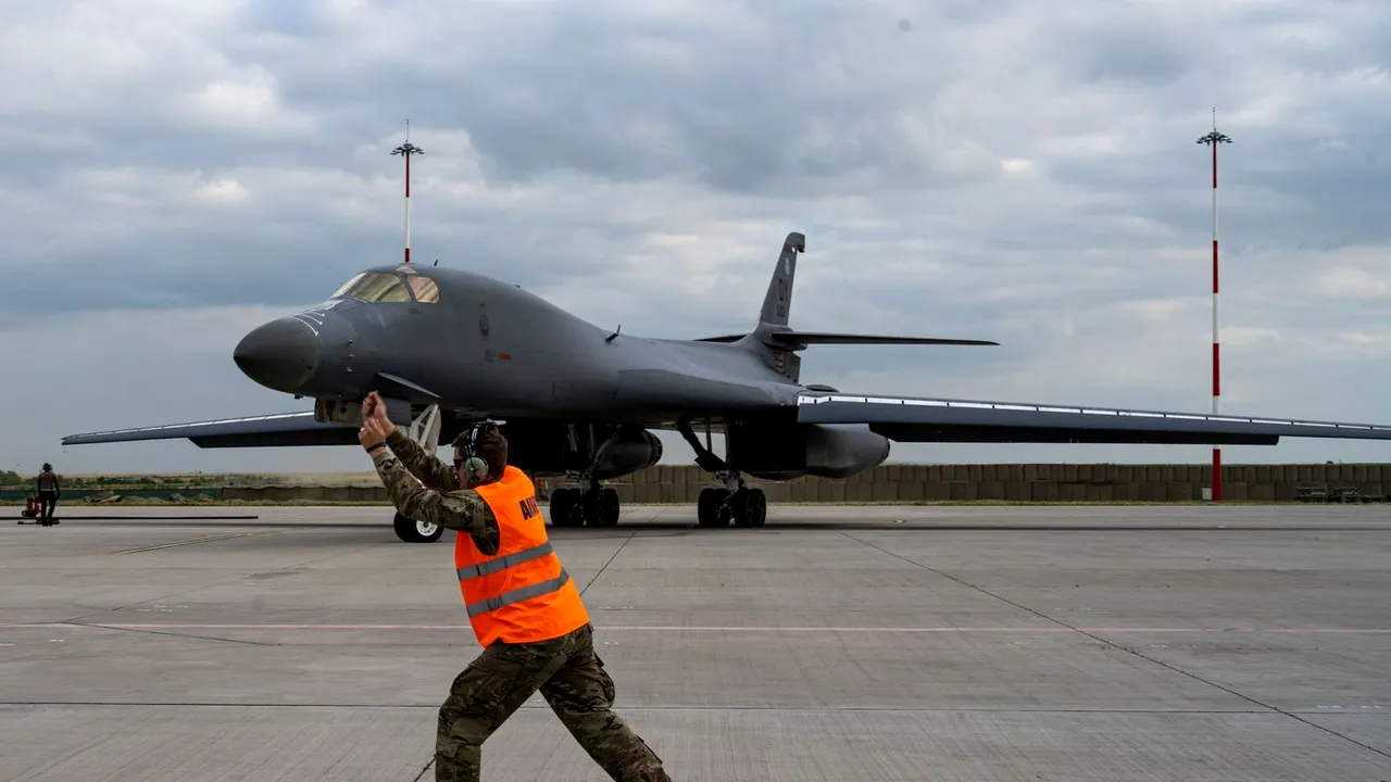 Două bombardiere strategice B-1B Lancer ale SUA au aterizat la Baza Aeriană Mihail Kogălniceanu 