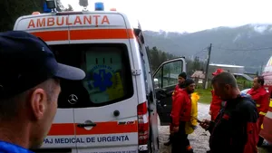 FOTO UPDATE | Turista care a căzut într-o prăpastie în Munţii Bucegi a decedat. Tânăra era din Vaslui, în vacanţă cu un grup de prieteni şi a alunecat în gol, pe traseul Jepii Mici